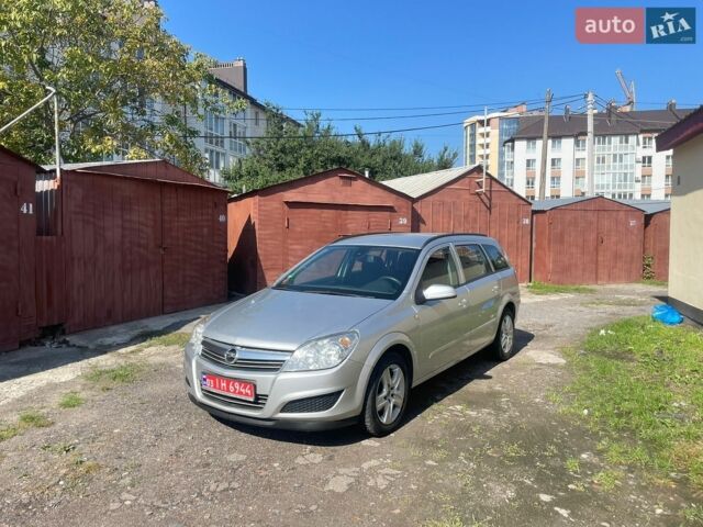 Серый Опель Астра, объемом двигателя 1.6 л и пробегом 308 тыс. км за 4850 $, фото 1 на Automoto.ua