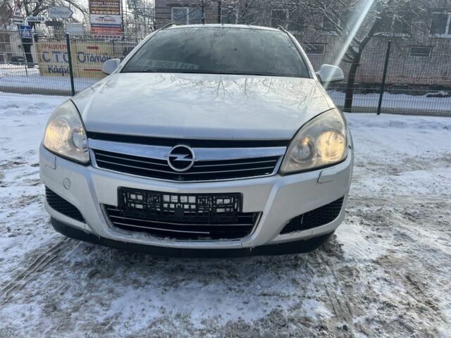 Серый Опель Астра, объемом двигателя 1.2 л и пробегом 322 тыс. км за 3800 $, фото 1 на Automoto.ua