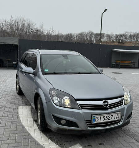Серый Опель Астра, объемом двигателя 1.7 л и пробегом 221 тыс. км за 6200 $, фото 1 на Automoto.ua