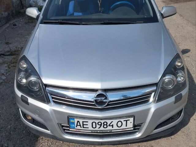 Сірий Опель Астра, об'ємом двигуна 1.69 л та пробігом 0 тис. км за 5700 $, фото 1 на Automoto.ua
