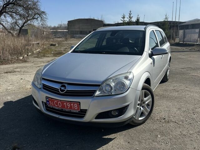 Серый Опель Астра, объемом двигателя 1.6 л и пробегом 226 тыс. км за 5599 $, фото 1 на Automoto.ua