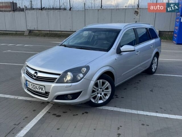 Серый Опель Астра, объемом двигателя 1.69 л и пробегом 230 тыс. км за 6300 $, фото 1 на Automoto.ua