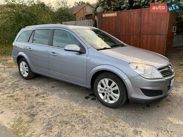 Серый Опель Астра, объемом двигателя 1.6 л и пробегом 196 тыс. км за 6800 $, фото 1 на Automoto.ua