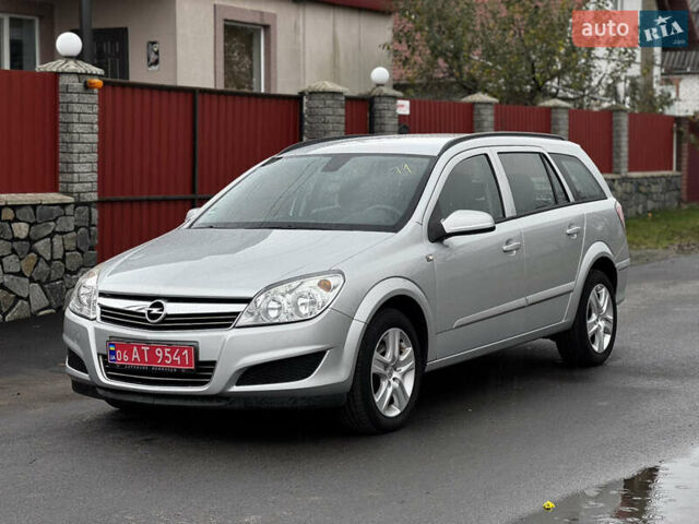 Серый Опель Астра, объемом двигателя 1.4 л и пробегом 199 тыс. км за 5350 $, фото 1 на Automoto.ua