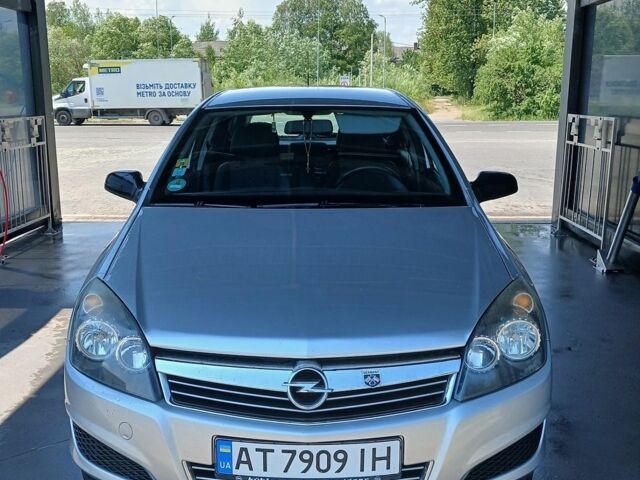 Сірий Опель Астра, об'ємом двигуна 1.8 л та пробігом 257 тис. км за 4700 $, фото 1 на Automoto.ua