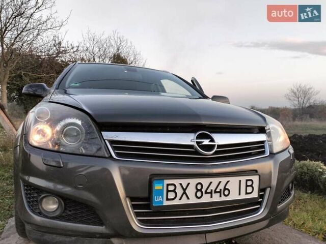 Опель Астра 2009 в Староконстантинов на Automoto.ua Серый Опель Астра, объемом двигателя 1.8 л и пробегом 198 тыс. км за 6099 $, фото 1 на Automoto.ua