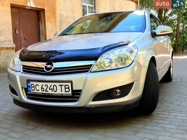 Сірий Опель Астра, об'ємом двигуна 1.69 л та пробігом 231 тис. км за 5500 $, фото 1 на Automoto.ua