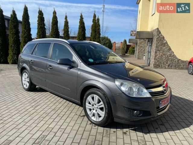 Серый Опель Астра, объемом двигателя 1.6 л и пробегом 198 тыс. км за 5850 $, фото 1 на Automoto.ua