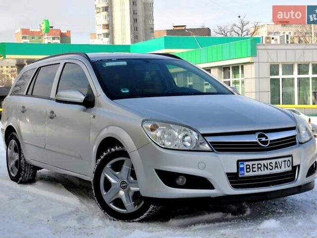 Сірий Опель Астра, об'ємом двигуна 1.7 л та пробігом 200 тис. км за 5200 $, фото 1 на Automoto.ua