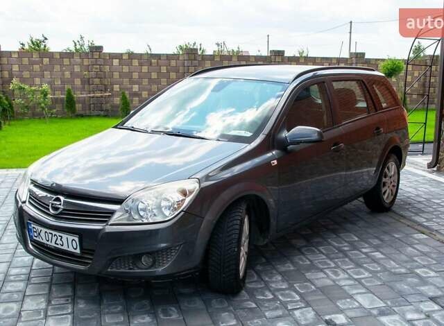 Сірий Опель Астра, об'ємом двигуна 1.6 л та пробігом 256 тис. км за 5800 $, фото 1 на Automoto.ua