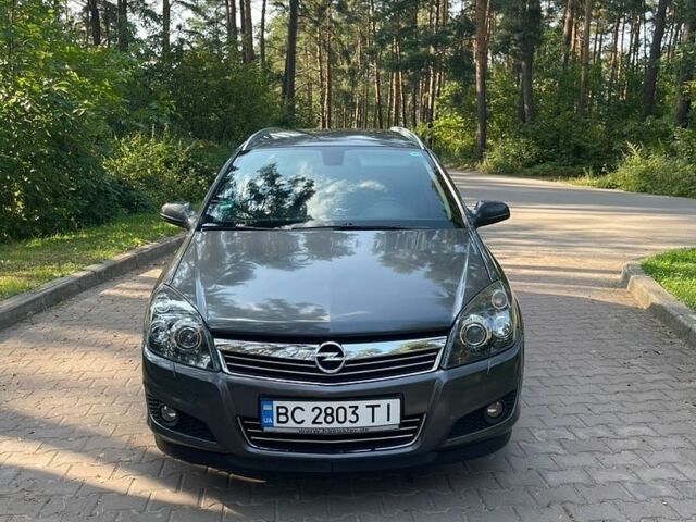 Сірий Опель Астра, об'ємом двигуна 1.6 л та пробігом 236 тис. км за 5500 $, фото 1 на Automoto.ua