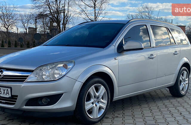 Сірий Опель Астра, об'ємом двигуна 1.69 л та пробігом 230 тис. км за 5500 $, фото 1 на Automoto.ua