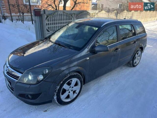 Серый Опель Астра, объемом двигателя 1.7 л и пробегом 348 тыс. км за 4700 $, фото 1 на Automoto.ua