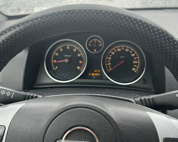 Сірий Опель Астра, об'ємом двигуна 1.6 л та пробігом 210 тис. км за 5199 $, фото 1 на Automoto.ua