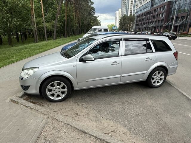Сірий Опель Астра, об'ємом двигуна 1.7 л та пробігом 265 тис. км за 6000 $, фото 1 на Automoto.ua