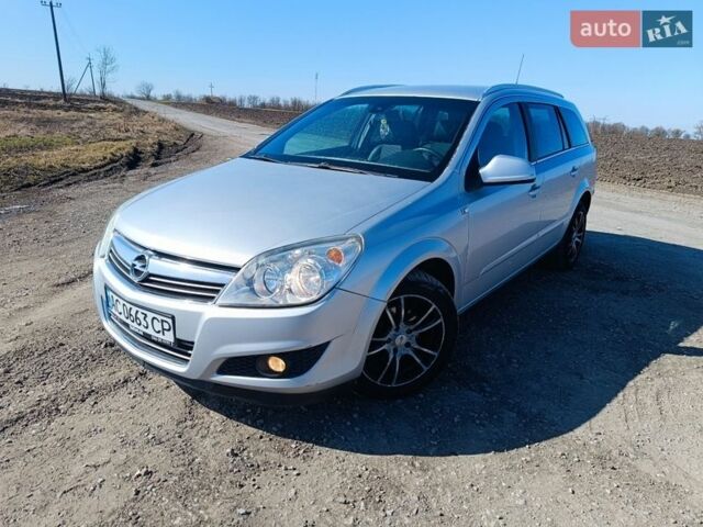Серый Опель Астра, объемом двигателя 1.7 л и пробегом 250 тыс. км за 5600 $, фото 1 на Automoto.ua