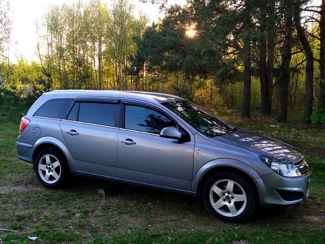Сірий Опель Астра, об'ємом двигуна 17 л та пробігом 288 тис. км за 5200 $, фото 1 на Automoto.ua