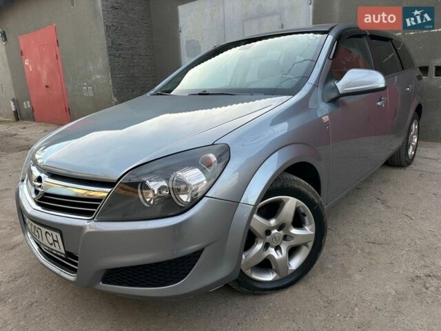 Серый Опель Астра, объемом двигателя 1.69 л и пробегом 250 тыс. км за 5950 $, фото 1 на Automoto.ua