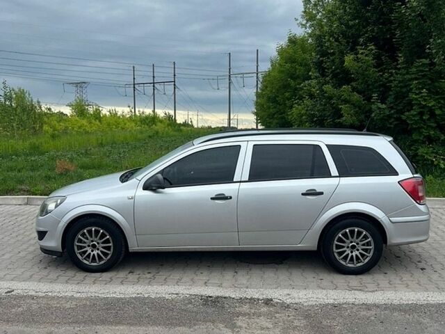 Сірий Опель Астра, об'ємом двигуна 1.69 л та пробігом 279 тис. км за 5100 $, фото 1 на Automoto.ua