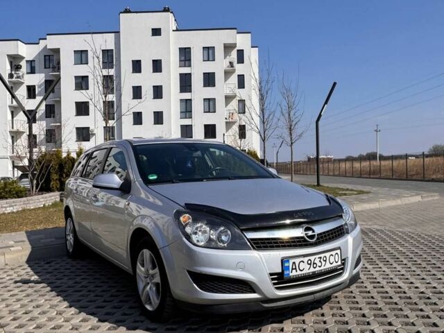Серый Опель Астра, объемом двигателя 1.9 л и пробегом 195 тыс. км за 6500 $, фото 1 на Automoto.ua