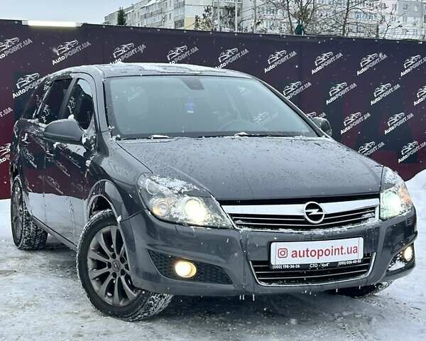 Серый Опель Астра, объемом двигателя 1.8 л и пробегом 204 тыс. км за 6500 $, фото 1 на Automoto.ua