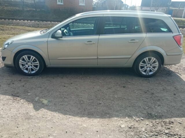 Сірий Опель Астра, об'ємом двигуна 1.7 л та пробігом 270 тис. км за 5800 $, фото 1 на Automoto.ua