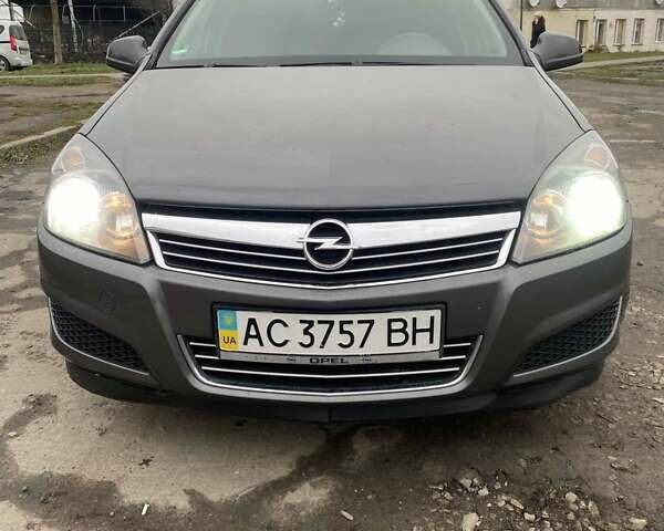 Сірий Опель Астра, об'ємом двигуна 1.4 л та пробігом 307 тис. км за 4700 $, фото 1 на Automoto.ua