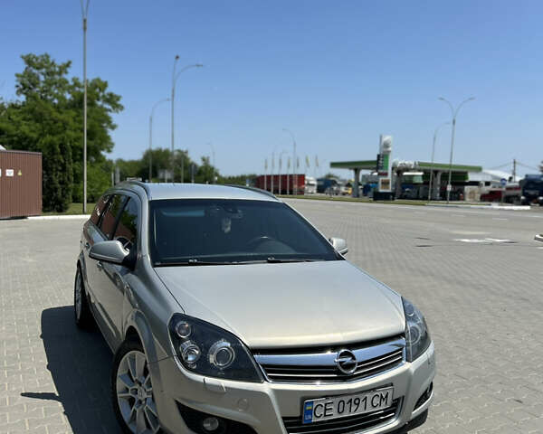 Опель Астра 2010 в Хотине на Automoto.ua Серый Опель Астра, объемом двигателя 1.91 л и пробегом 293 тыс. км за 6799 $, фото 1 на Automoto.ua