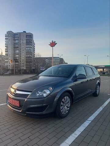 Серый Опель Астра, объемом двигателя 1.6 л и пробегом 173 тыс. км за 6550 $, фото 1 на Automoto.ua