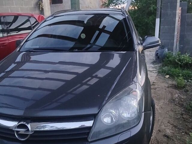 Сірий Опель Астра, об'ємом двигуна 1.7 л та пробігом 305 тис. км за 4990 $, фото 1 на Automoto.ua