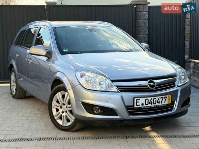 Серый Опель Астра, объемом двигателя 1.6 л и пробегом 245 тыс. км за 6150 $, фото 1 на Automoto.ua