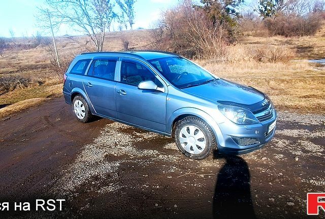 Серый Опель Астра, объемом двигателя 1.6 л и пробегом 200 тыс. км за 4650 $, фото 1 на Automoto.ua