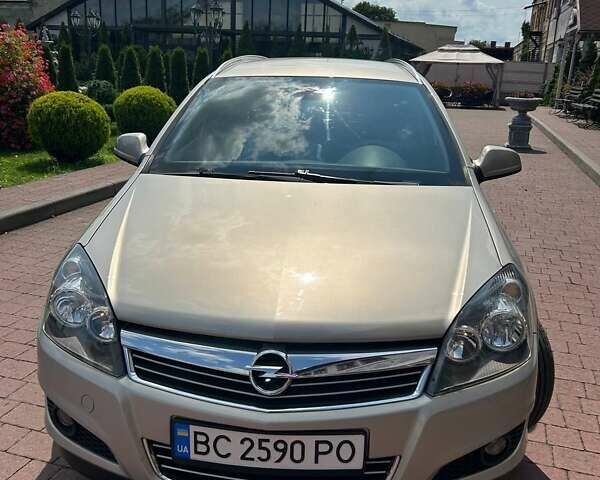 Серый Опель Астра, объемом двигателя 1.6 л и пробегом 227 тыс. км за 6200 $, фото 1 на Automoto.ua