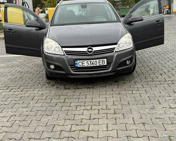 Сірий Опель Астра, об'ємом двигуна 1.69 л та пробігом 252 тис. км за 6200 $, фото 1 на Automoto.ua