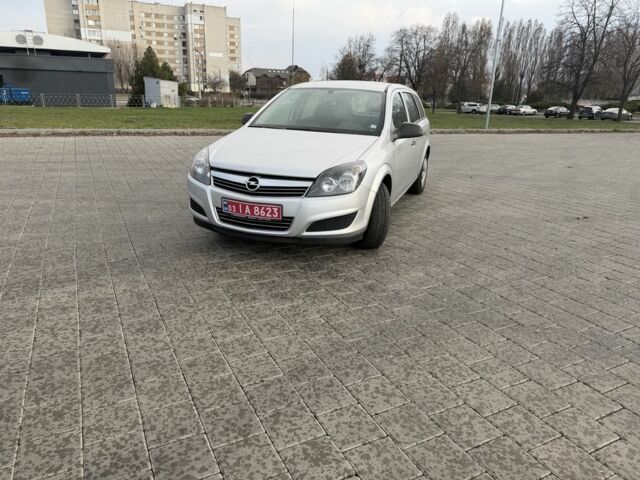 Серый Опель Астра, объемом двигателя 1.6 л и пробегом 266 тыс. км за 5900 $, фото 1 на Automoto.ua