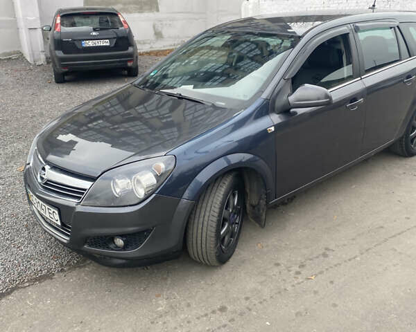 Серый Опель Астра, объемом двигателя 1.69 л и пробегом 261 тыс. км за 4900 $, фото 1 на Automoto.ua