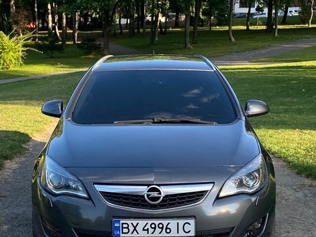 Сірий Опель Астра, об'ємом двигуна 1.7 л та пробігом 271 тис. км за 6200 $, фото 1 на Automoto.ua