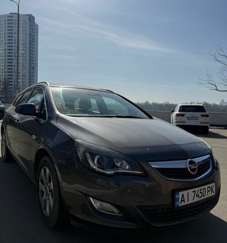 Серый Опель Астра, объемом двигателя 1.36 л и пробегом 224 тыс. км за 7450 $, фото 1 на Automoto.ua
