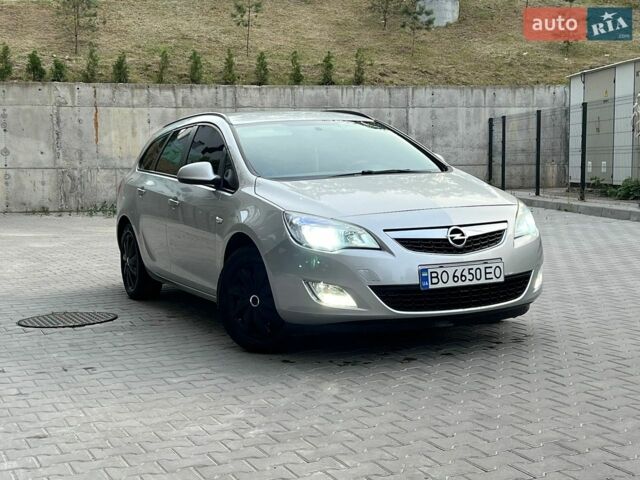 Сірий Опель Астра, об'ємом двигуна 1.7 л та пробігом 230 тис. км за 6799 $, фото 1 на Automoto.ua