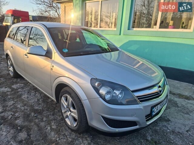 Сірий Опель Астра, об'ємом двигуна 1.91 л та пробігом 273 тис. км за 4900 $, фото 1 на Automoto.ua