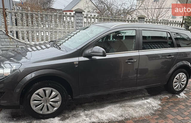Сірий Опель Астра, об'ємом двигуна 1.6 л та пробігом 212 тис. км за 6600 $, фото 1 на Automoto.ua