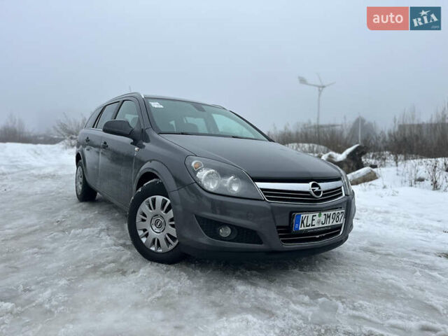 Серый Опель Астра, объемом двигателя 1.6 л и пробегом 176 тыс. км за 6350 $, фото 1 на Automoto.ua