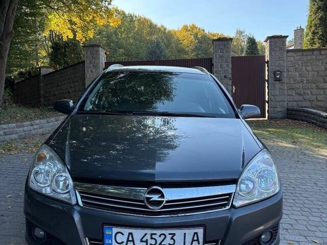 Сірий Опель Астра, об'ємом двигуна 1.7 л та пробігом 273 тис. км за 5400 $, фото 1 на Automoto.ua