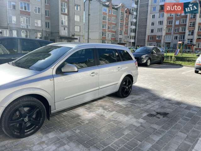Серый Опель Астра, объемом двигателя 1.9 л и пробегом 270 тыс. км за 6200 $, фото 1 на Automoto.ua