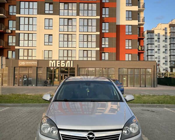Сірий Опель Астра, об'ємом двигуна 1.7 л та пробігом 256 тис. км за 4800 $, фото 1 на Automoto.ua