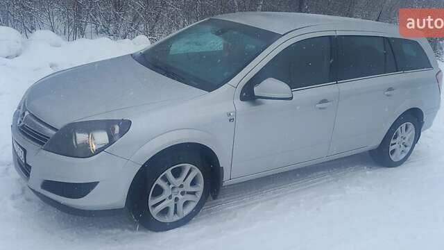 Серый Опель Астра, объемом двигателя 1.7 л и пробегом 274 тыс. км за 5350 $, фото 1 на Automoto.ua