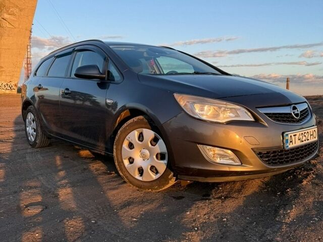 Сірий Опель Астра, об'ємом двигуна 1.7 л та пробігом 265 тис. км за 6200 $, фото 1 на Automoto.ua