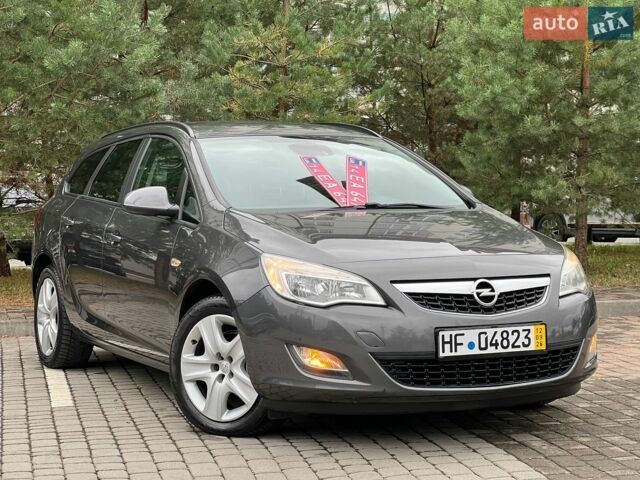 Серый Опель Астра, объемом двигателя 1.7 л и пробегом 230 тыс. км за 6999 $, фото 1 на Automoto.ua