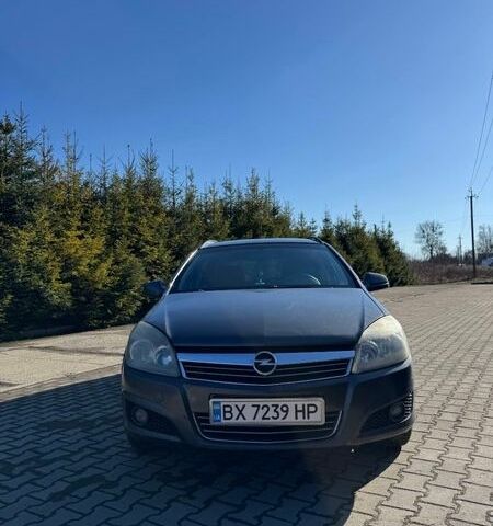 Серый Опель Астра, объемом двигателя 1.6 л и пробегом 295 тыс. км за 5500 $, фото 1 на Automoto.ua