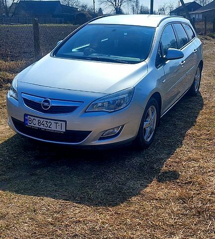 Серый Опель Астра, объемом двигателя 1.2 л и пробегом 222 тыс. км за 6400 $, фото 1 на Automoto.ua